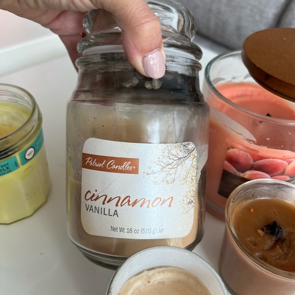 5 Assorted Candle Bundle - Picture 2 of 6